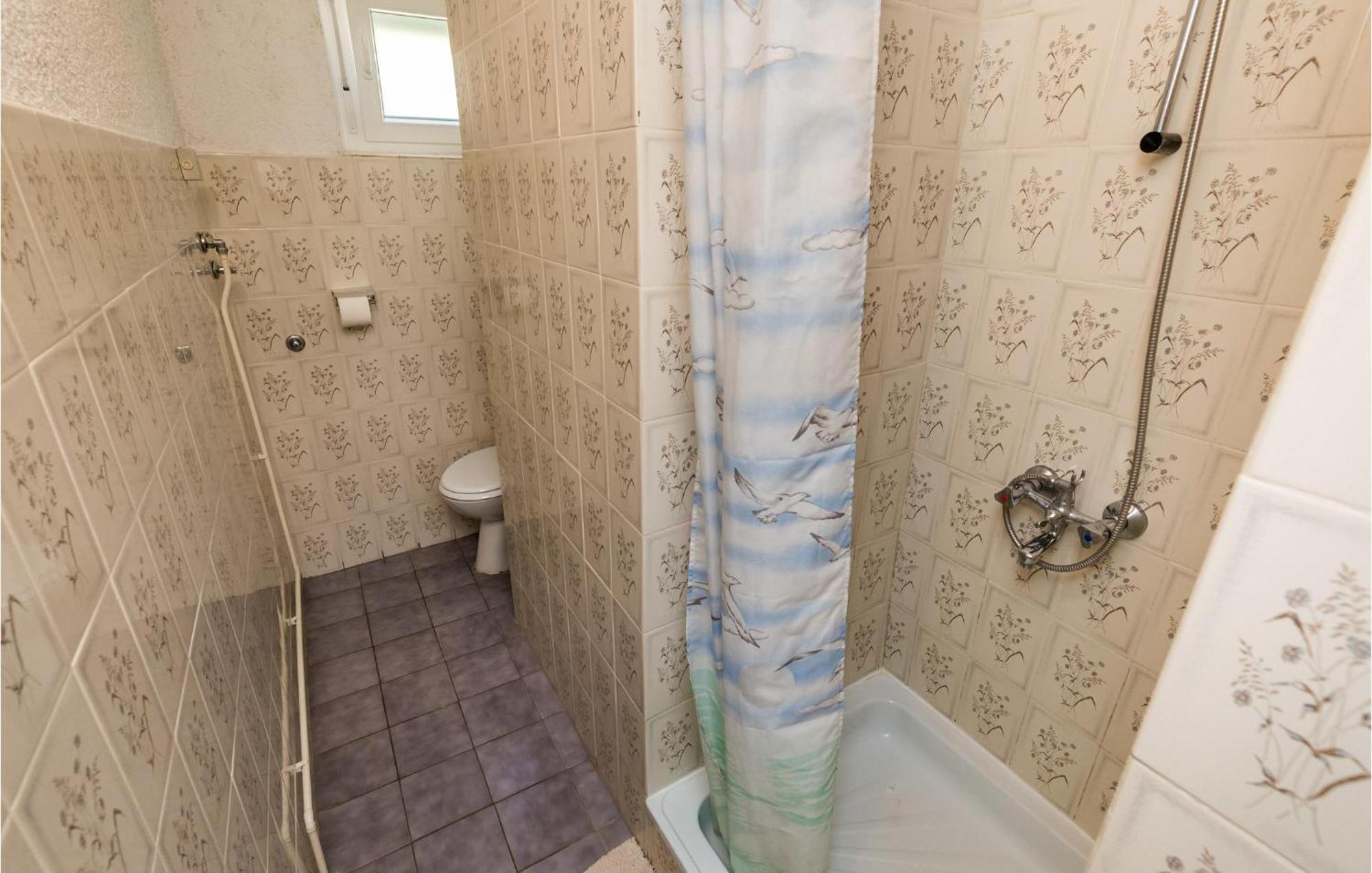 4 Bedroom Awesome Apartment In Sveti Juraj Exteriér fotografie